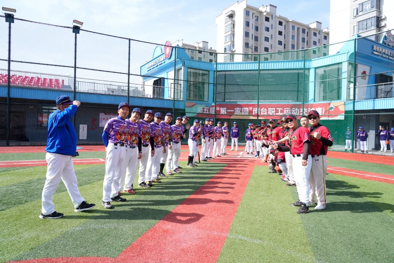罗马诺：曼联19岁中场穆尔豪斯将租借加盟莱顿东方